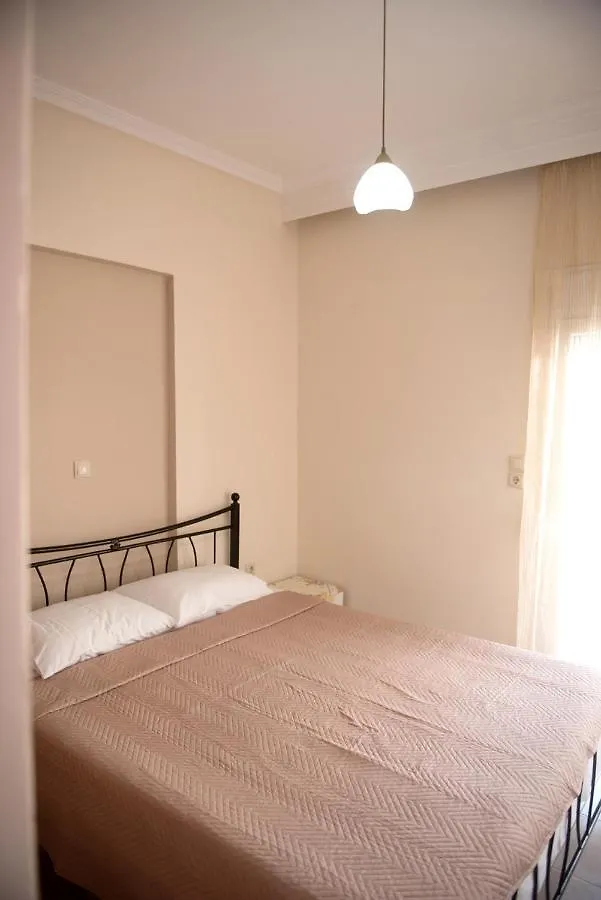 Savvas Apartment Nea Plagia